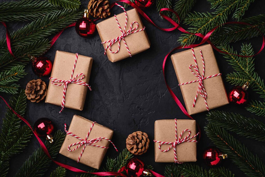 cómo guardar adornos navideños